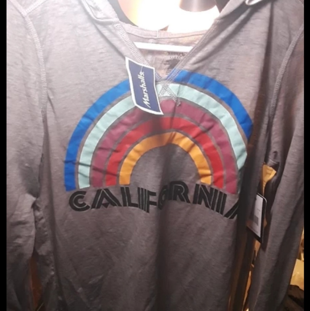 Light hoody
